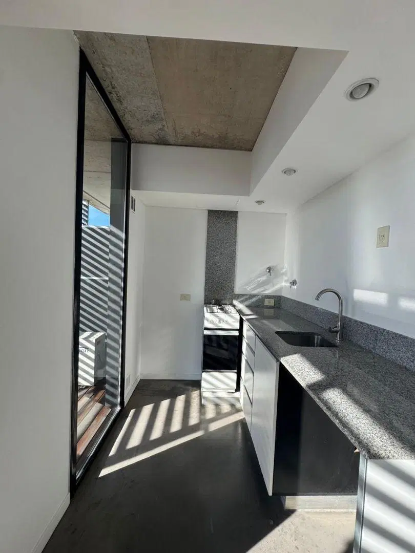 Departamento monoambiente. | Charlone 1600 8