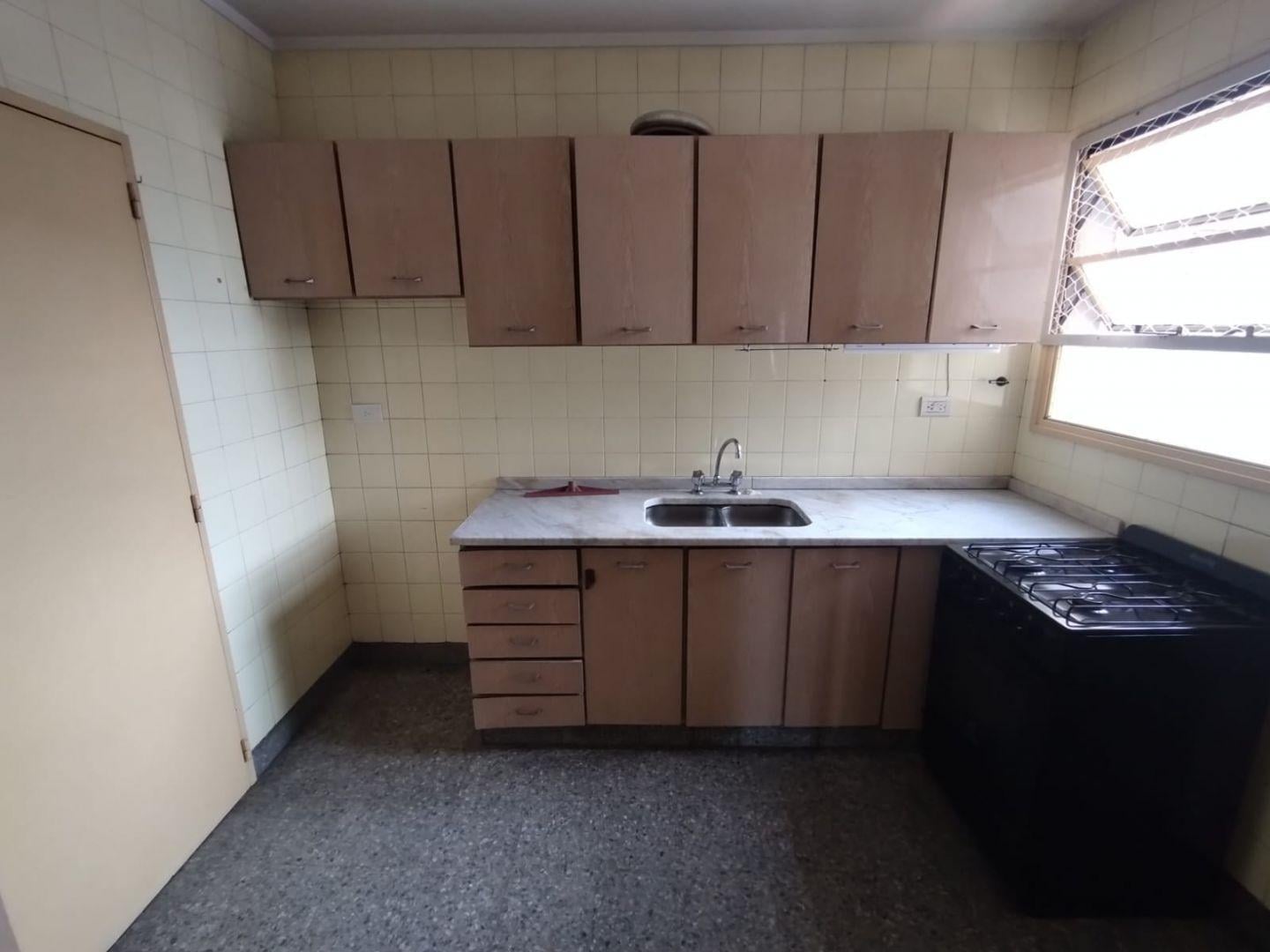 Foto de Departamento 4 ambientes. | TREINTA Y TRES ORIENTALES 800, imagen 1