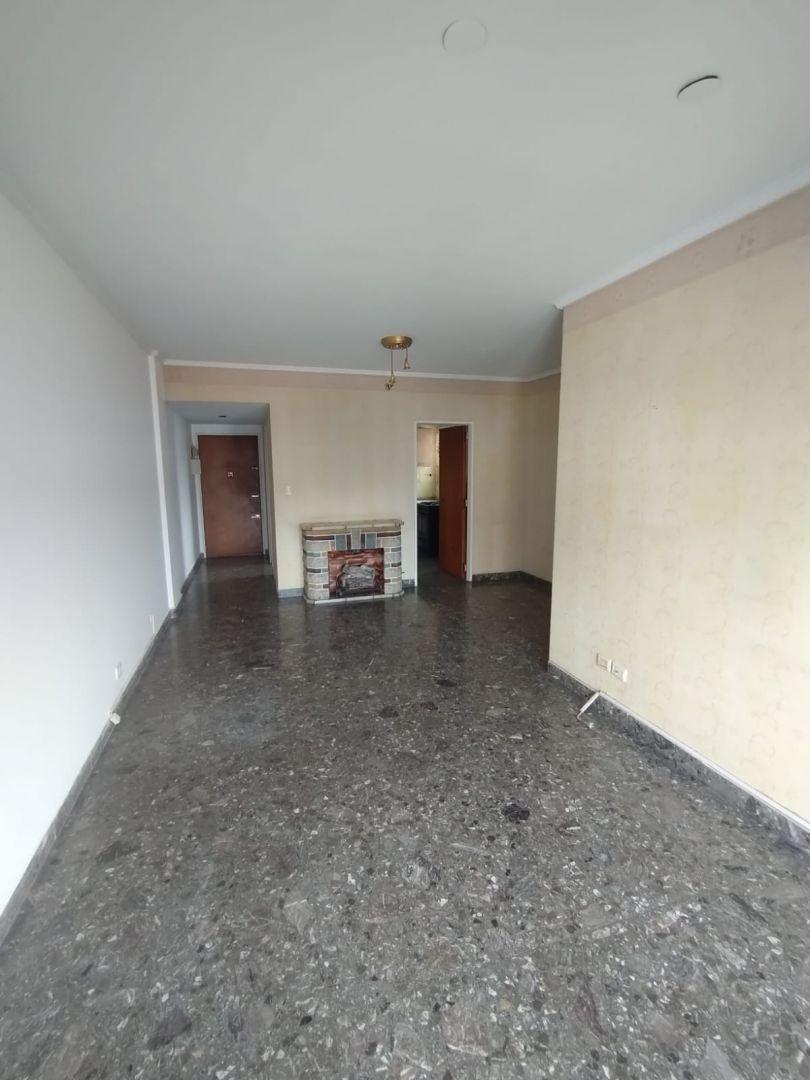 Foto de Departamento 4 ambientes. | TREINTA Y TRES ORIENTALES 800, imagen 3