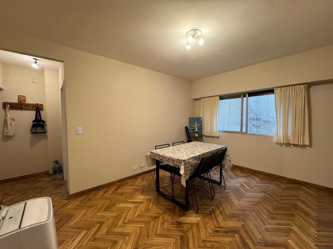 Foto de VENTA DEPARTAMENTO 3 AMBIENTES EN PALERMO - FRENTE AL JARDÍN BOTÁNICO, imagen 2