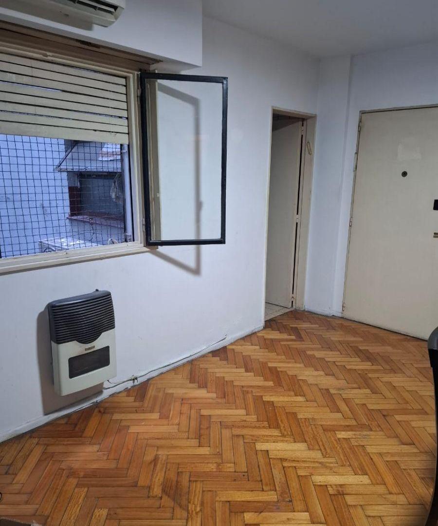 Oportunidad!! VENTA 2 AMBIENTES, BALVANERA – U$S 53.000