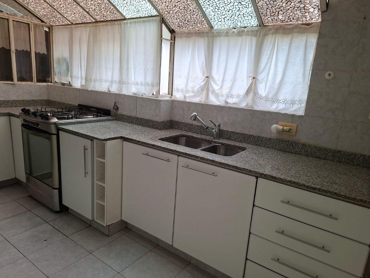 Foto de VENTA departamento de 5 ambientes con terraza y parrilla. – Valentin Gomez al 2.600 – Balvanera.-, imagen 3