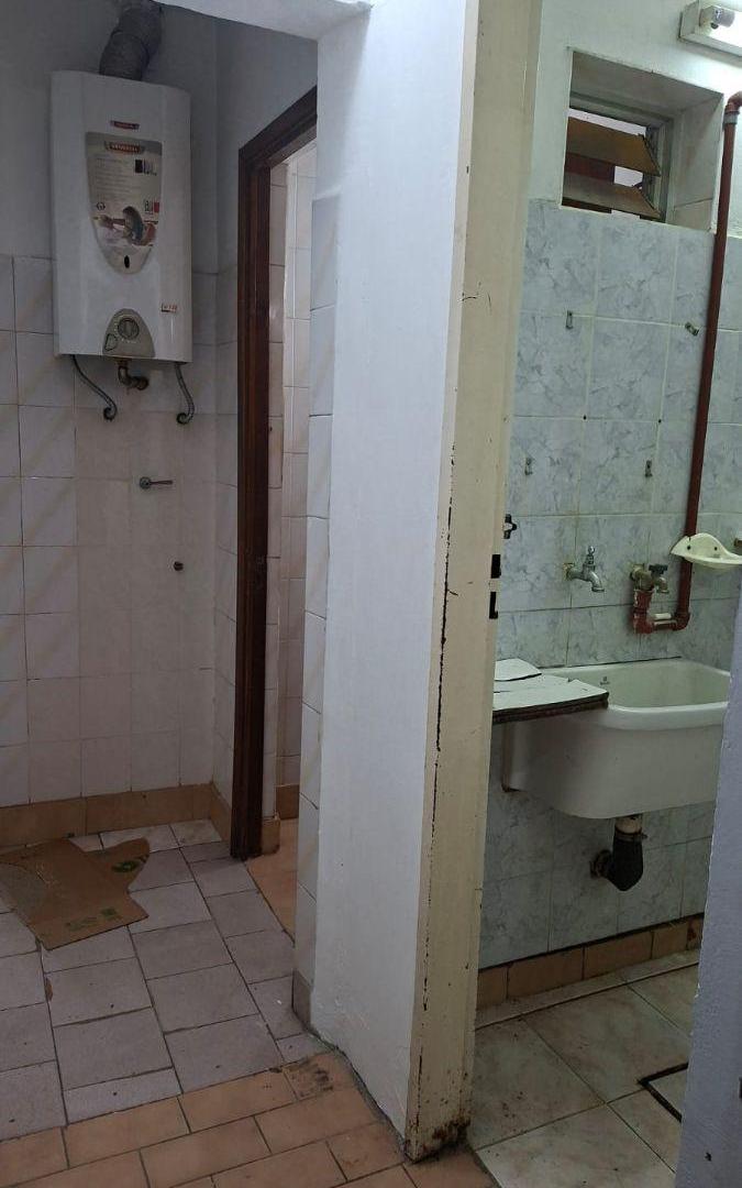 Foto de Local Comercial Sin Expensas – San Luis y Anchorena, imagen 3