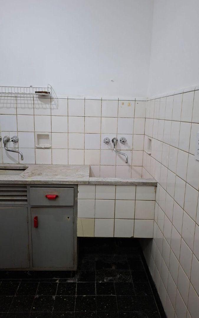 Foto de ALQUILER 2 AMBIENTES con COCHERA - CENTRO.-, imagen 3