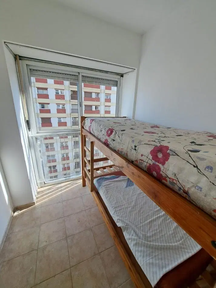 4 amb. Lateral - 2 baños - peatonal- MDP-centro 5