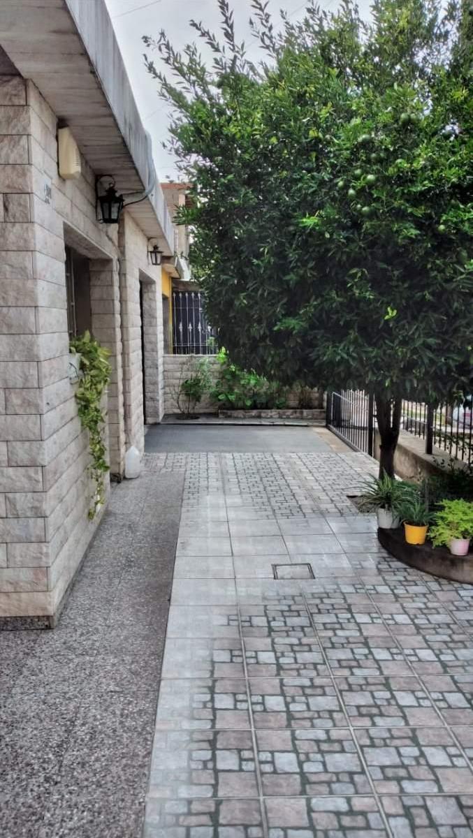 Venta Casa 3 Dorm. - B Congreso 1