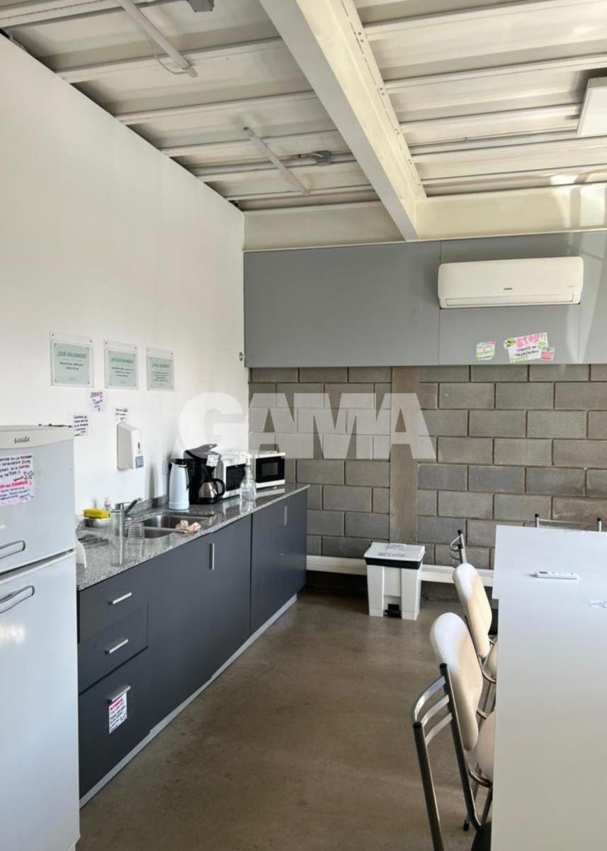 Oficinas Administrativas, Deposito - Venta Amoblada 5