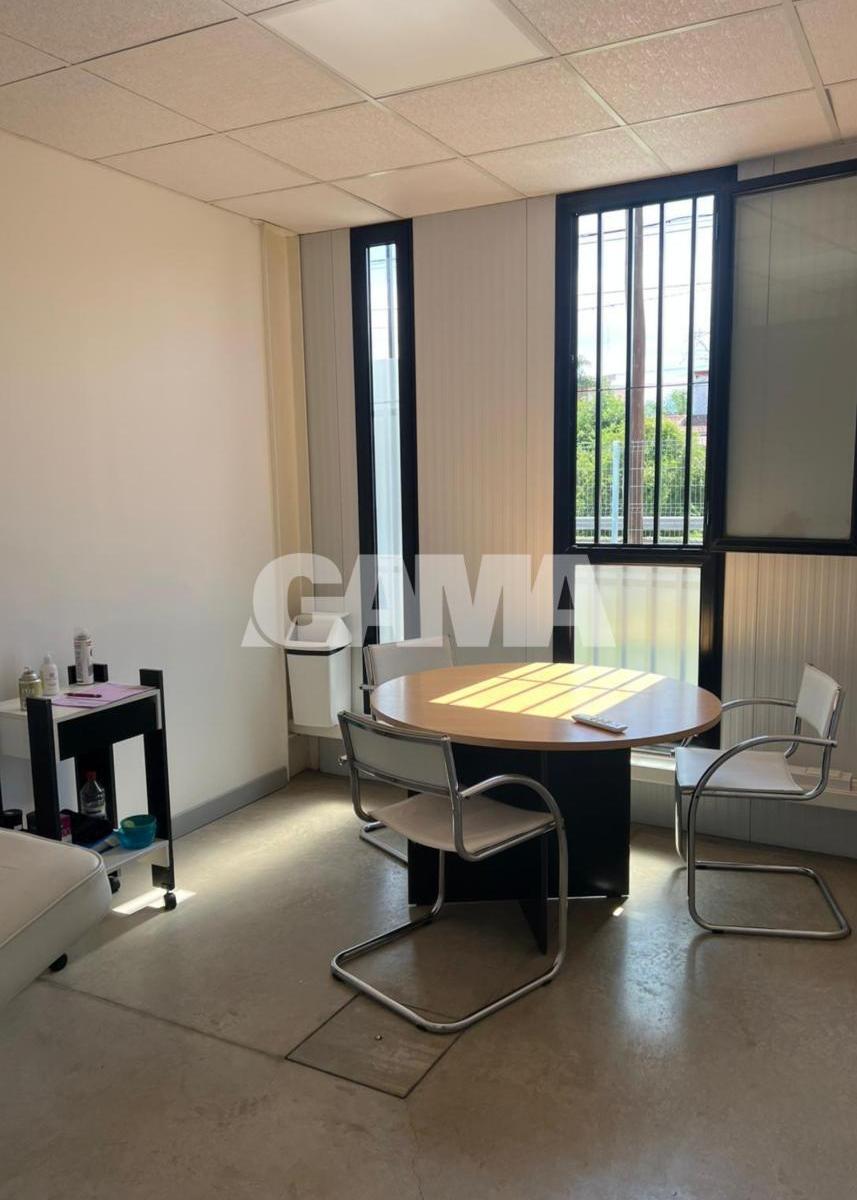 Oficinas Administrativas, Deposito - Venta Amoblada 4