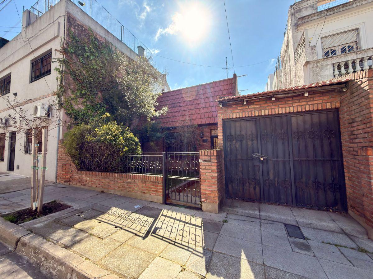 Foto de Casa lote propio, 2 patios, jardin, 8,66 x 21,25 VENTA, imagen 1