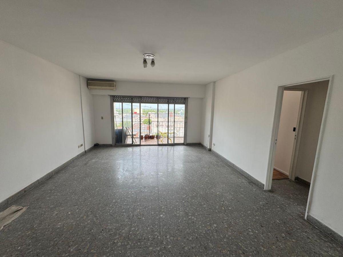 Foto de AMPLIO 3 ambientes en VENTA, imagen 1