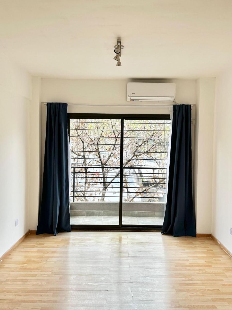 Venta Monoambiente Al Frente Balcon Parque Cha 2