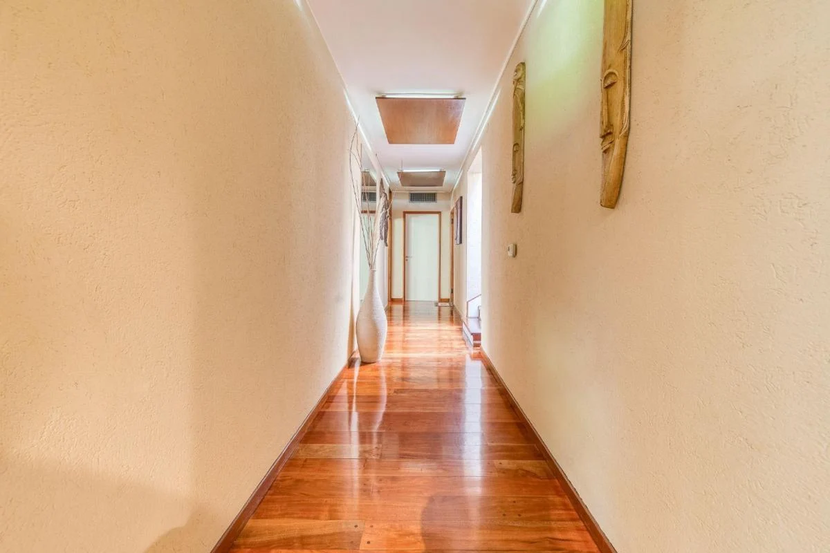 Casa 9 Amb en Venta Lomas de San Isidro Permuta 4