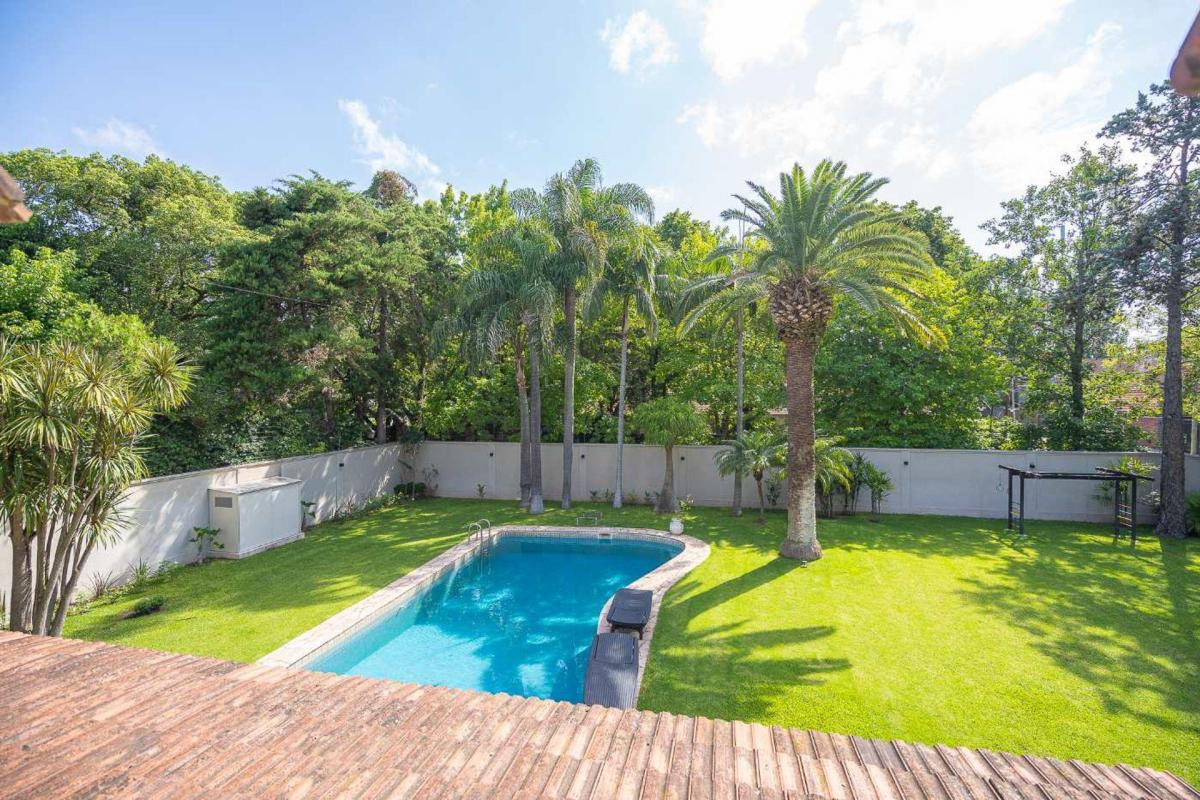 Casa 9 Amb en Venta Lomas de San Isidro Permuta 3