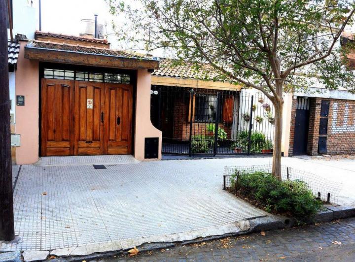 VTA HERMOSA CASA LOTE PROPIO 5 AMB. GARAJE 2