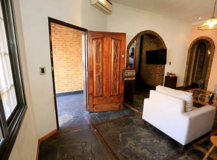 VTA HERMOSA CASA LOTE PROPIO 5 AMB. GARAJE 5
