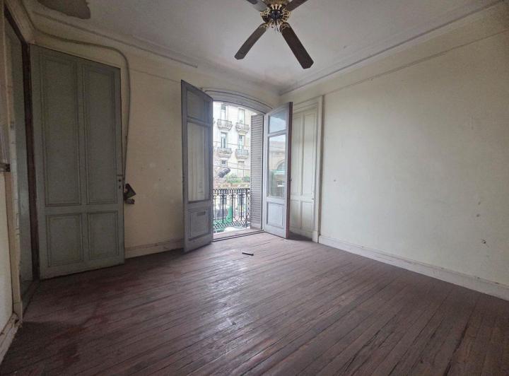 Venta departamento 6 amb Av Caseros 900 AP CREDITO 4