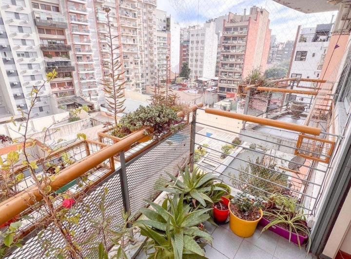 Venta Semipiso de 3 Ambientes con Balcón Caballito 2