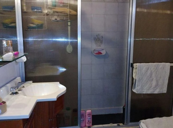 Venta Casa lote propio de 300 metros Pablo Podesta 4