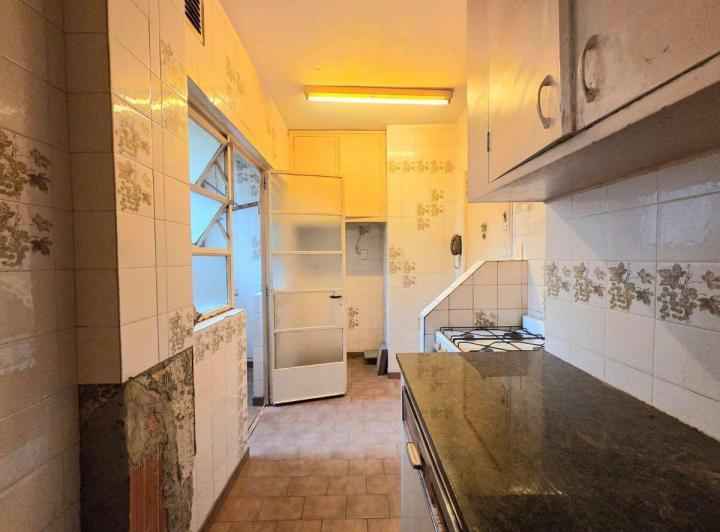 Venta Almagro 4 ambientes con balcón dependencia 3