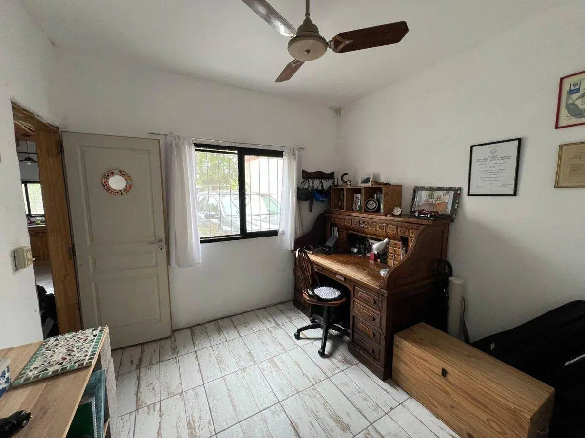 Casa PH venta 4 amb Brandsen con cochera y jardín 5
