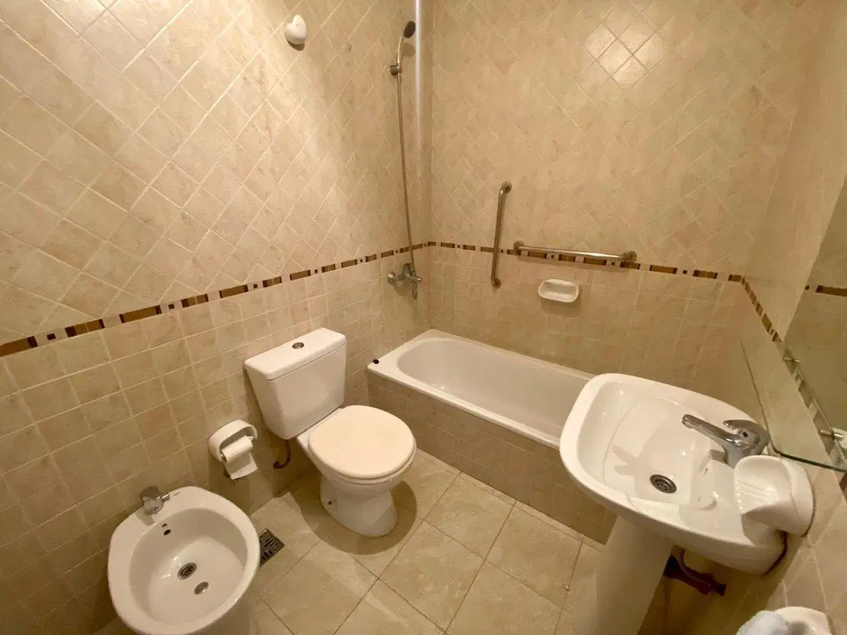 MONOAMBIENTE 37 m² BALCON - PISO 9, GIMNASIO Y TZA 5