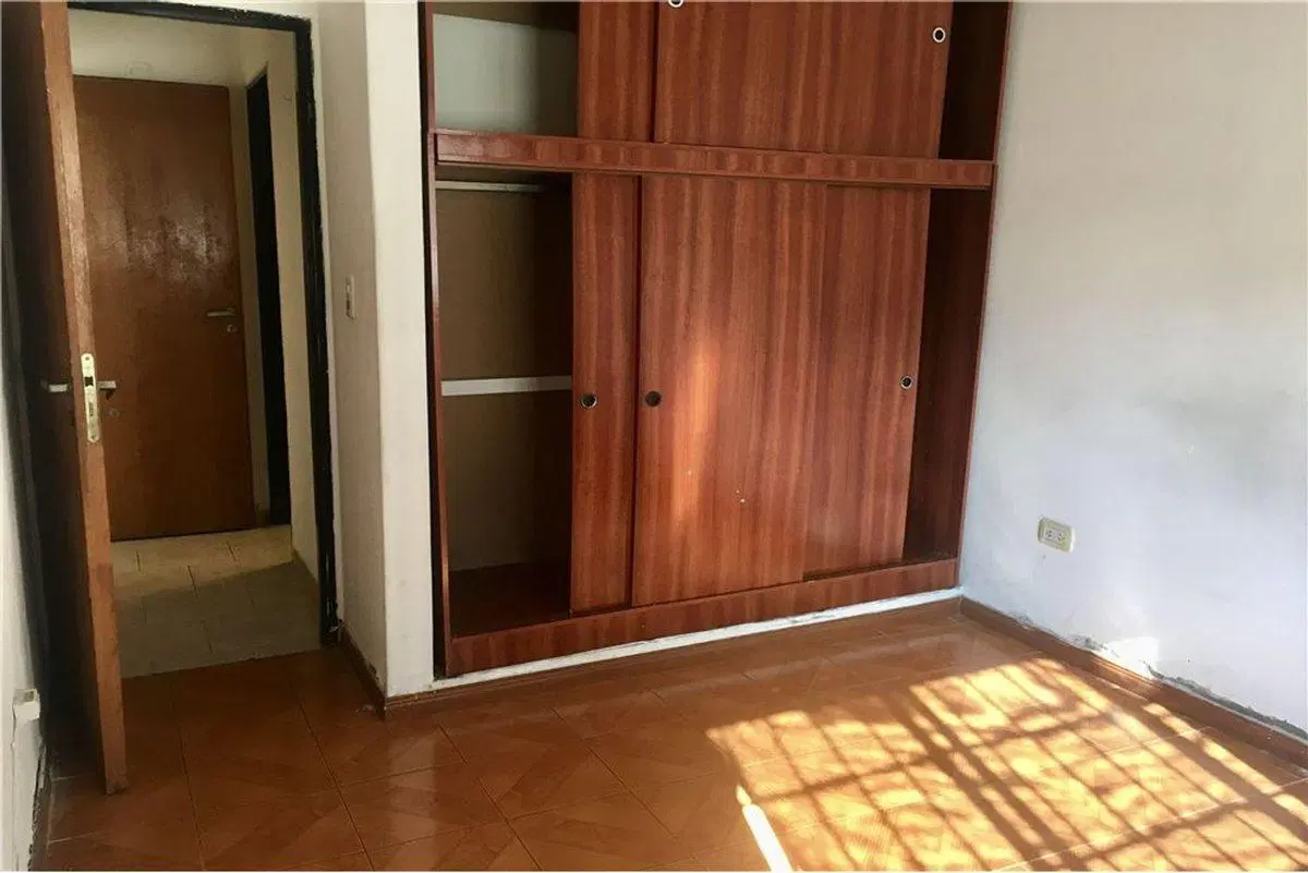 VENTA PH 2 AMBIENTES PB PATIO BERNAL OESTE QUILMES 4