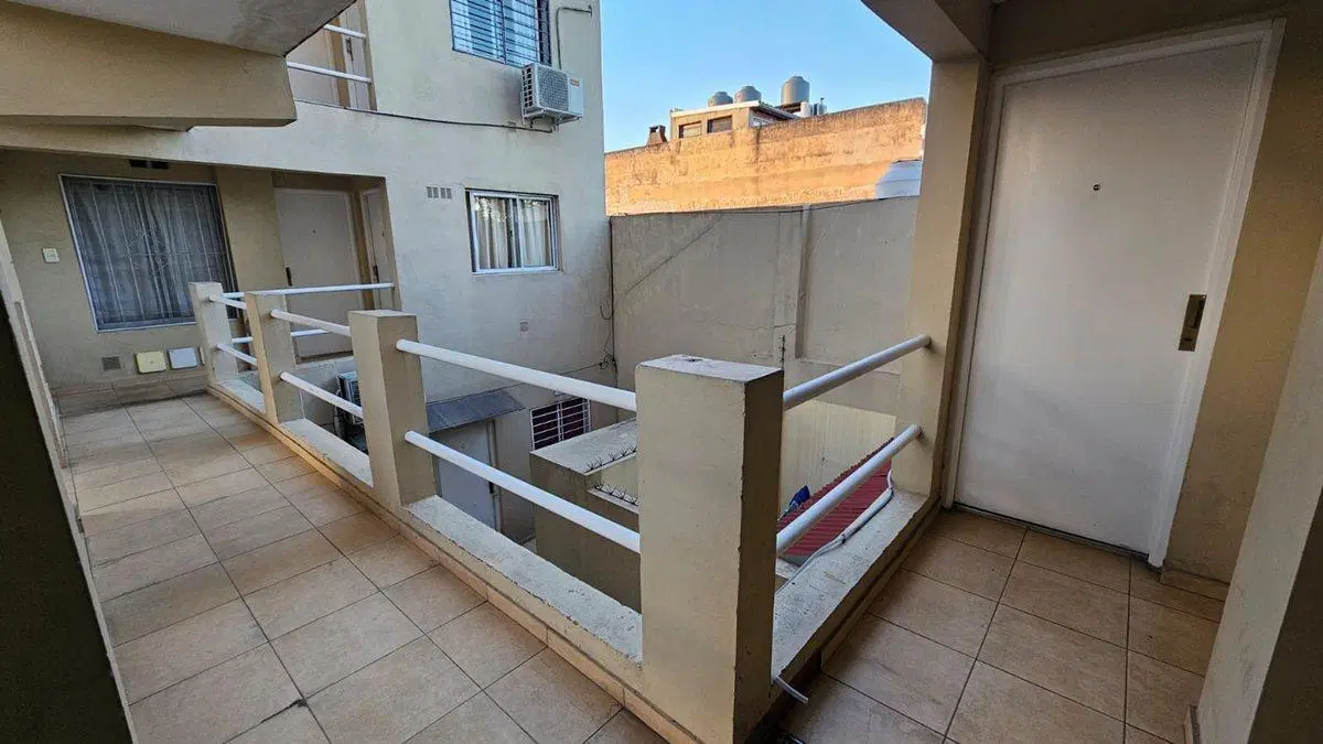 Depto 2 Ambientes Venta Ramos Mejia Balcon Frente 3