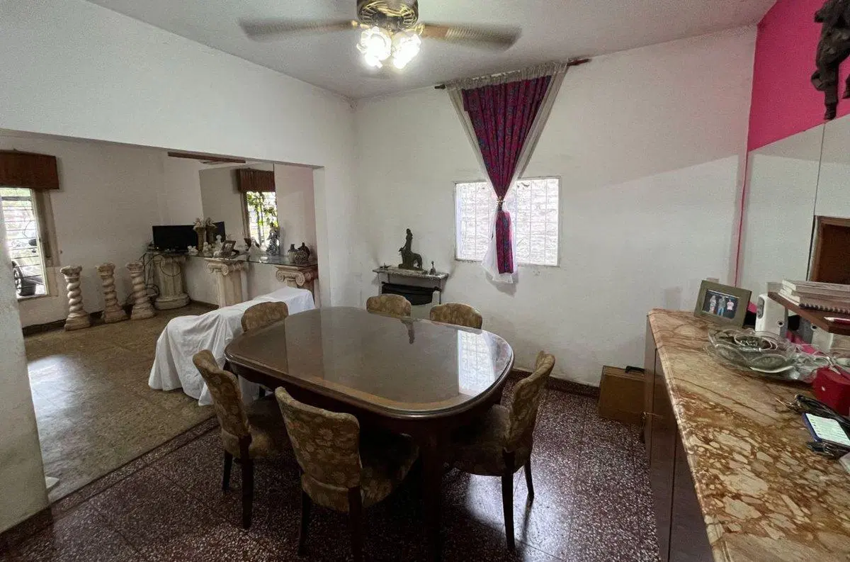VENTA CASA 4 AMB COCHERA MÁS DOS DPTOS 2 AMB MERLO 3