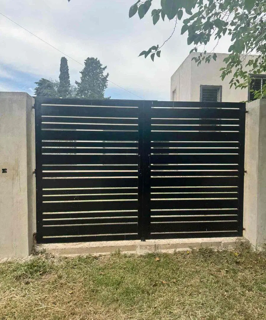 CASA 5 AMB VENTA A TERMINAR EL CAZADOR ESCOBAR 5