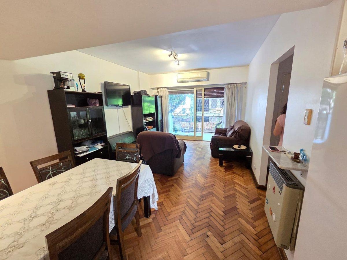 Venta departamento 3 ambientes Caballito Balcón