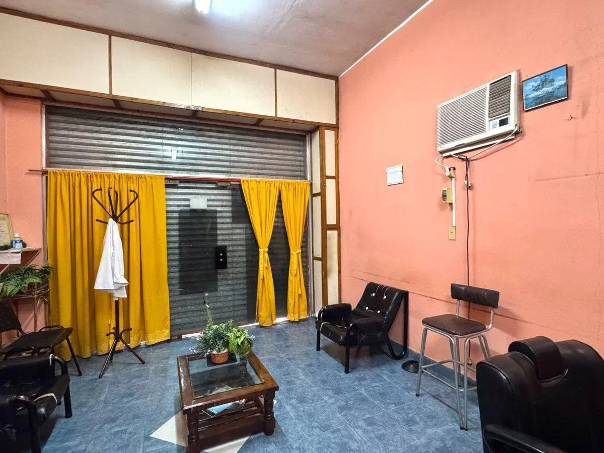 VENTA CASA CON DOS LOCALES COM EN HURLINGHAM 3