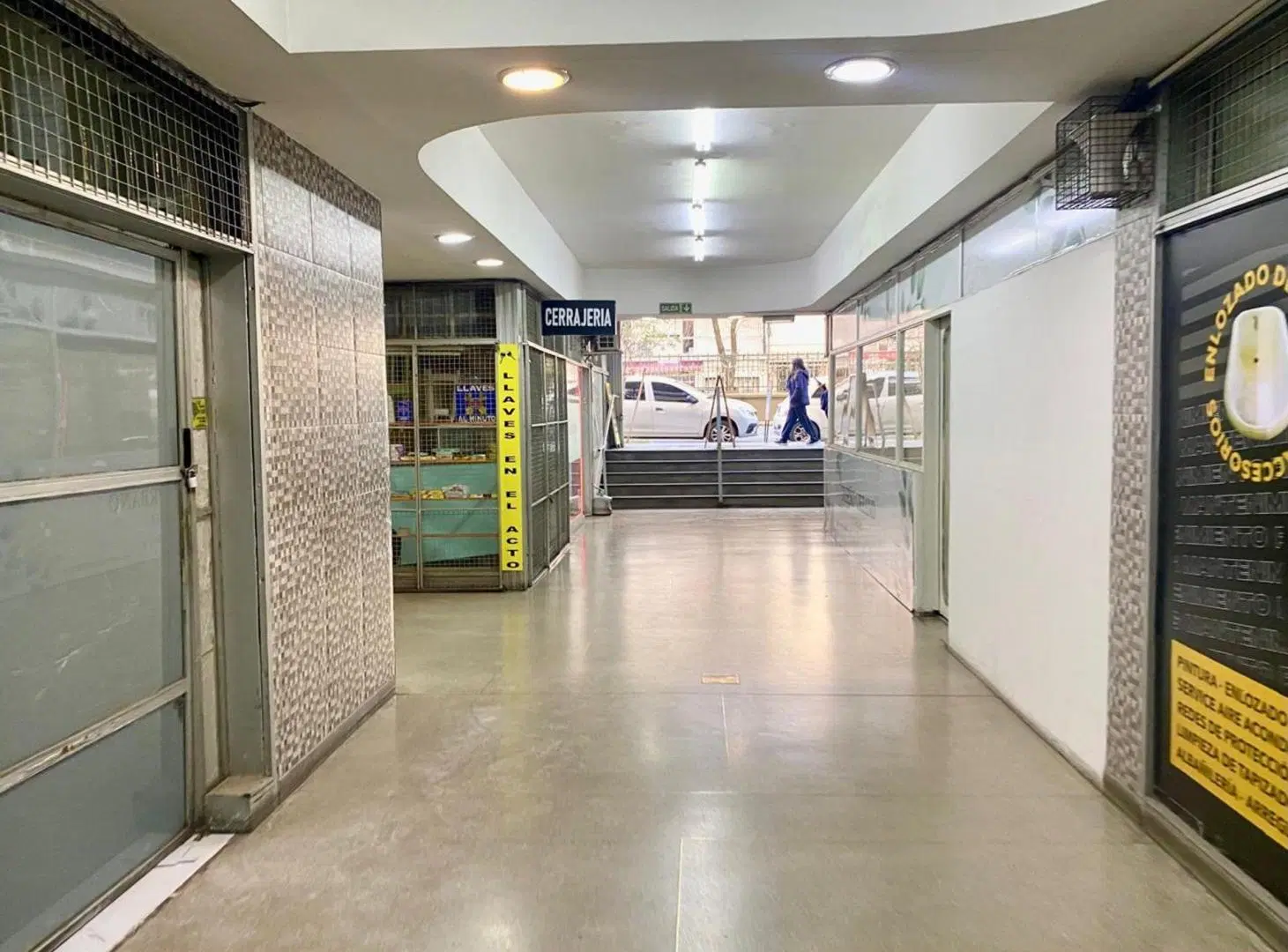 VENTA LOCAL COMERCIAL - PRIMERA JUNTA- CABALLITO 4