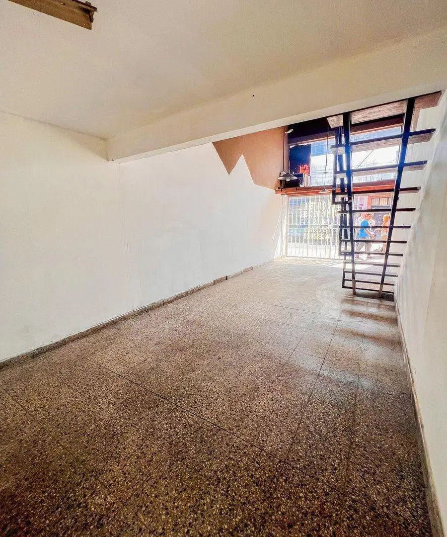 VENTA LOCAL COMERCIAL VILLA BOSCH 4