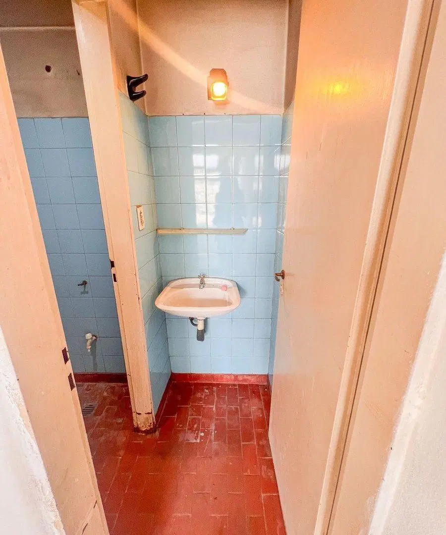 VENTA LOCAL COMERCIAL VILLA BOSCH 5