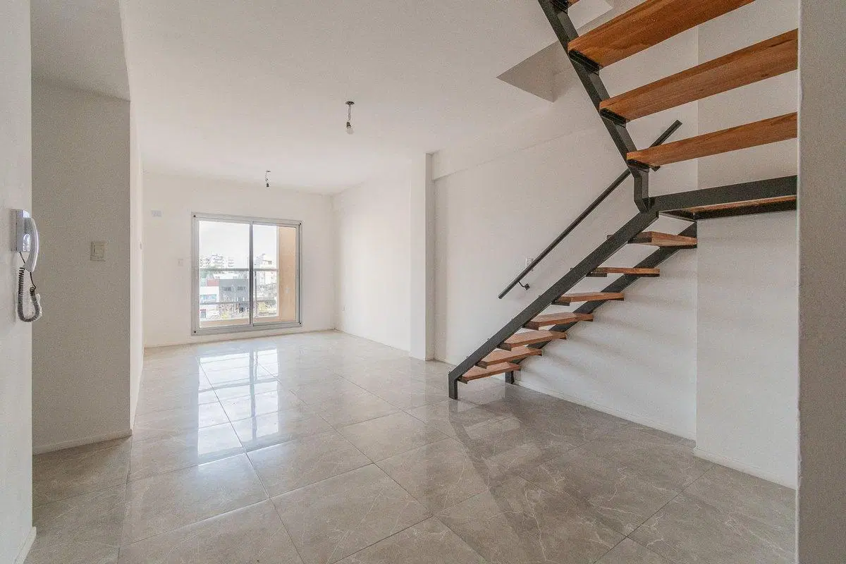 VENTA 3 AMB BALCON Y TERRAZA PROPIA CIUDADELA 3