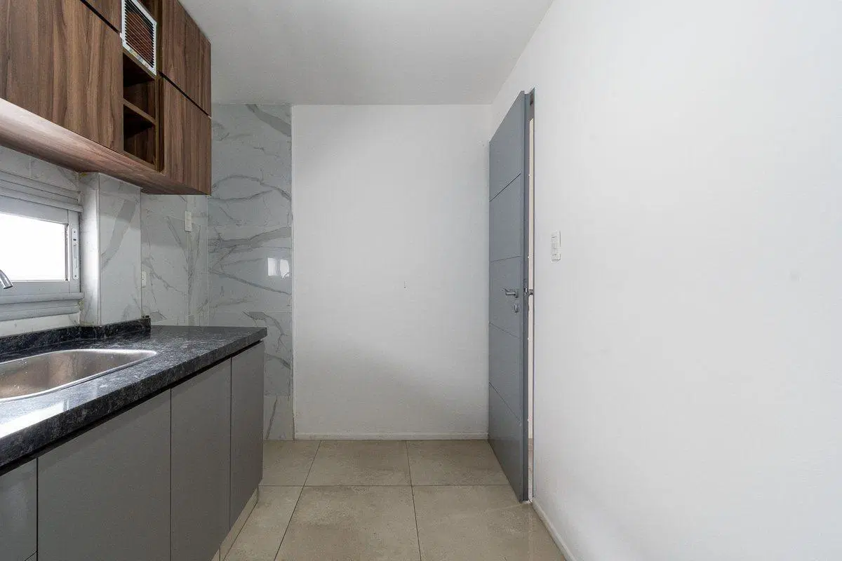 VENTA 3 AMB BALCON Y TERRAZA PROPIA CIUDADELA 4