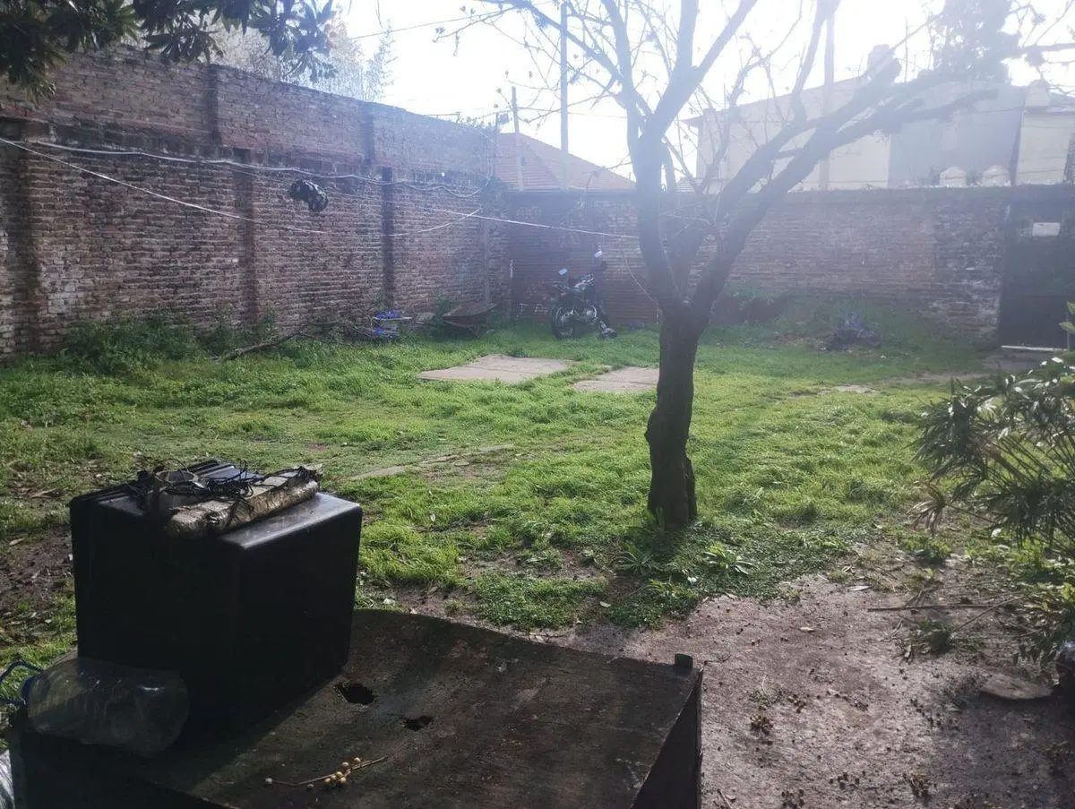 Venta de lote al frente José León Suarez 5