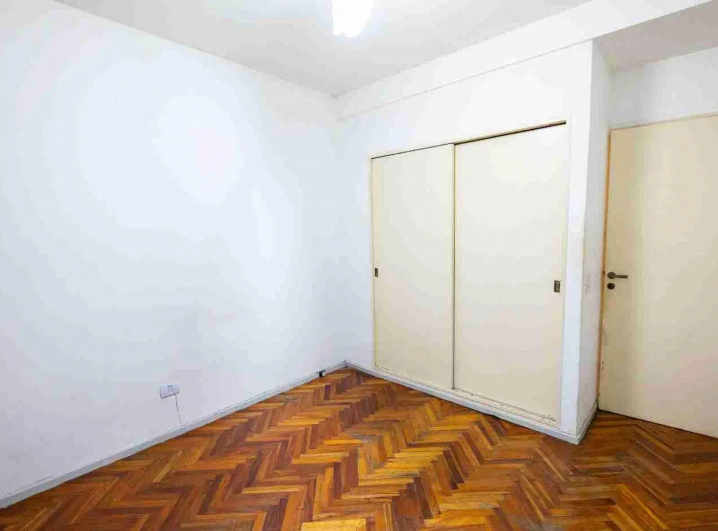VENTA DEPTO 2 AMBIENTES EXCELENTE UBICACION 5