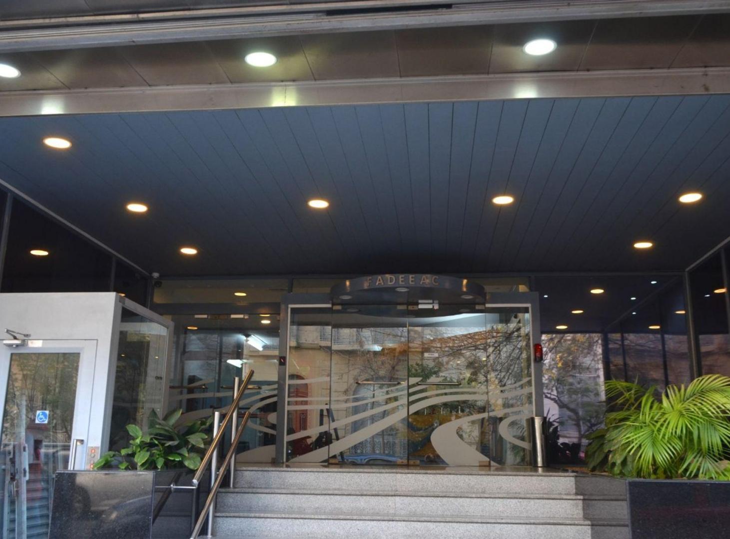 ALQUILER OFICINAS -ALMAGRO  EDIF IMPECABLE  ESTADO