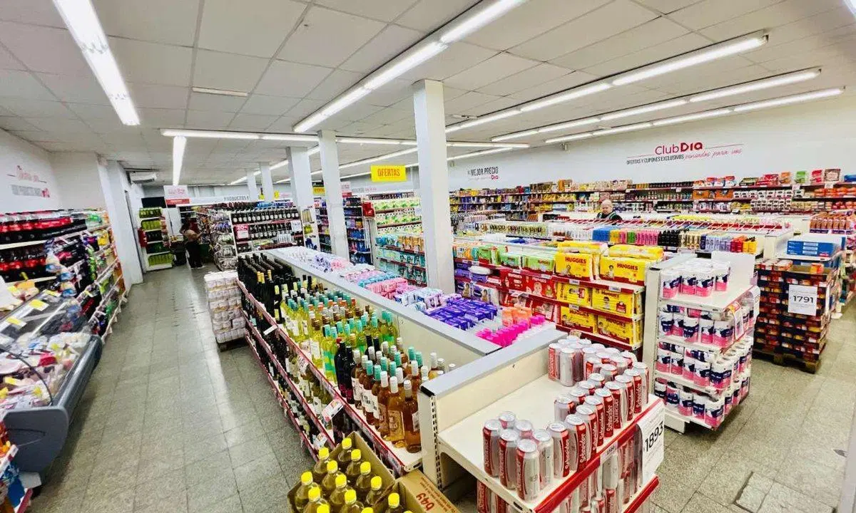 Venta Local alquilado a DIA Renta Activa 1000m2 3