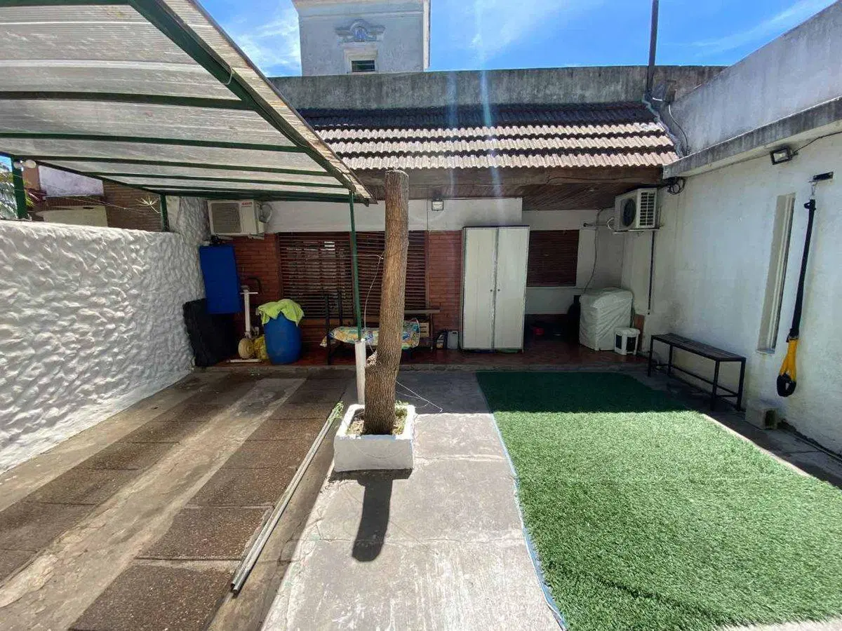 VENTA CASA SAN MARTIN  CON JARDIN 2