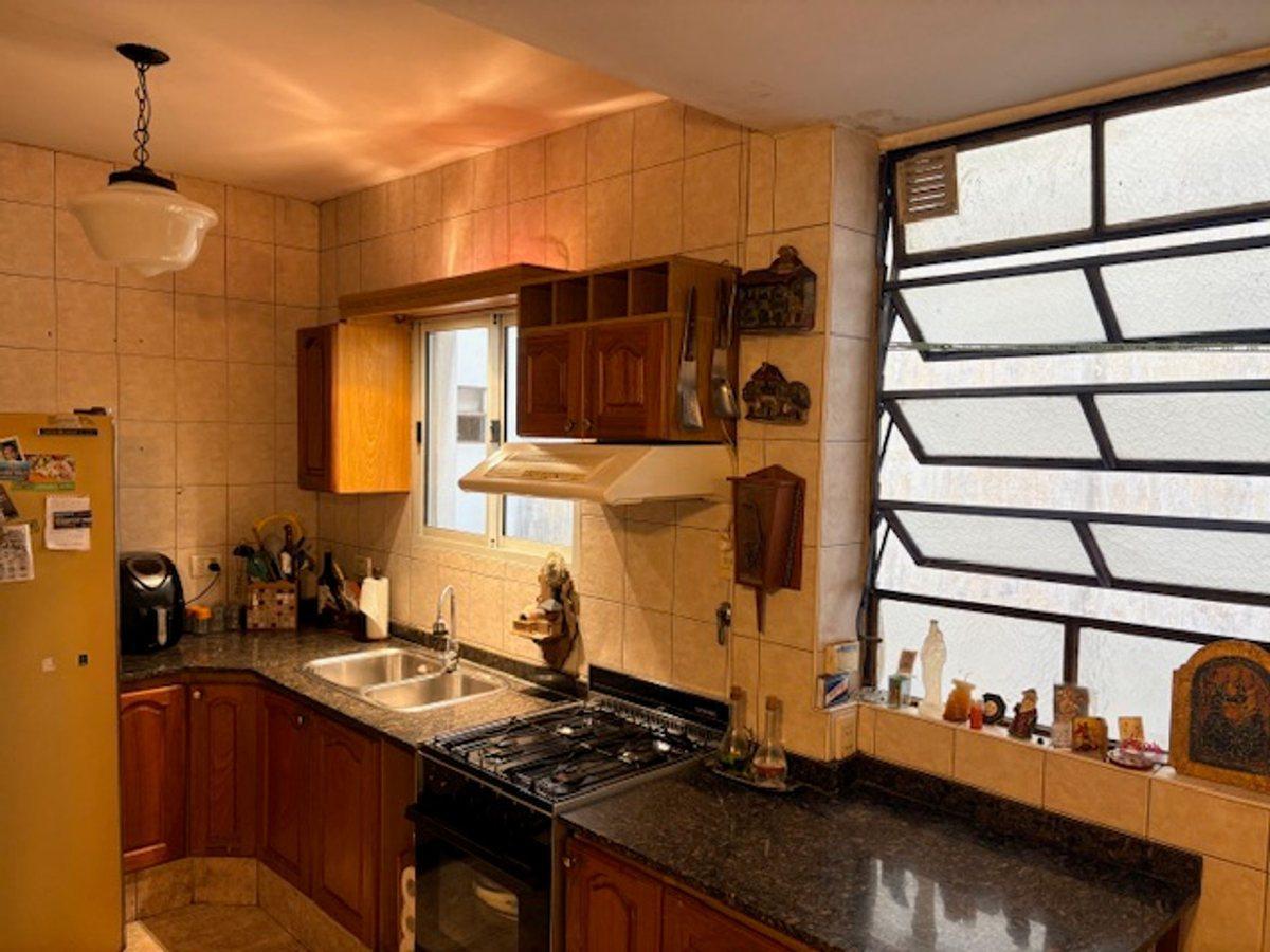 Foto de Venta Depto 3 Amb c/dep al Frente con Balcón, imagen 2