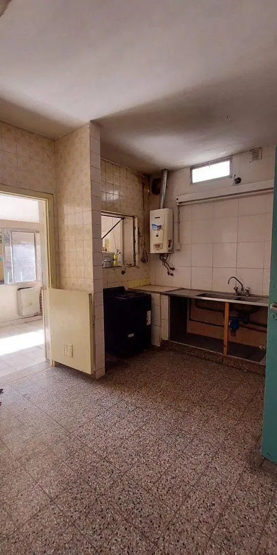 VENTA CASA USO FAMILIAR O COMERCIAL EXCELENTE ZONA 3