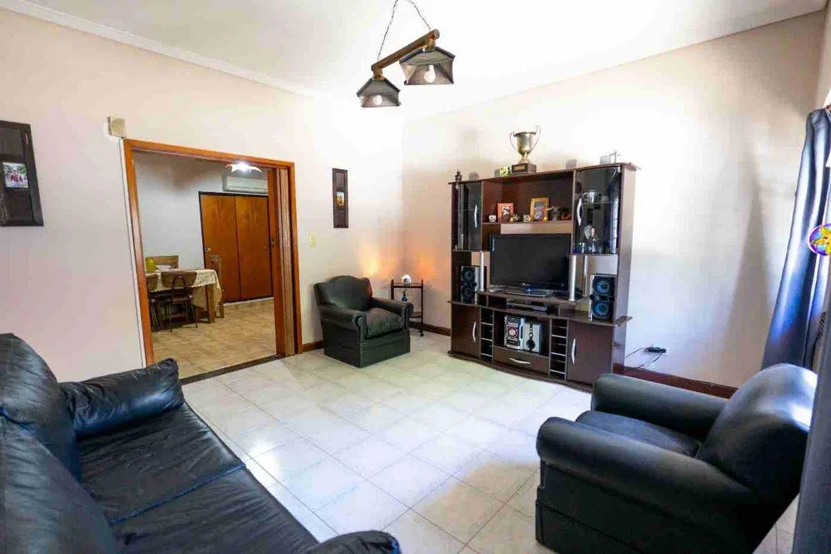 VENTA PH 3 AMBIENTES CON PATIO Y COCHERA CUBIERTA 5