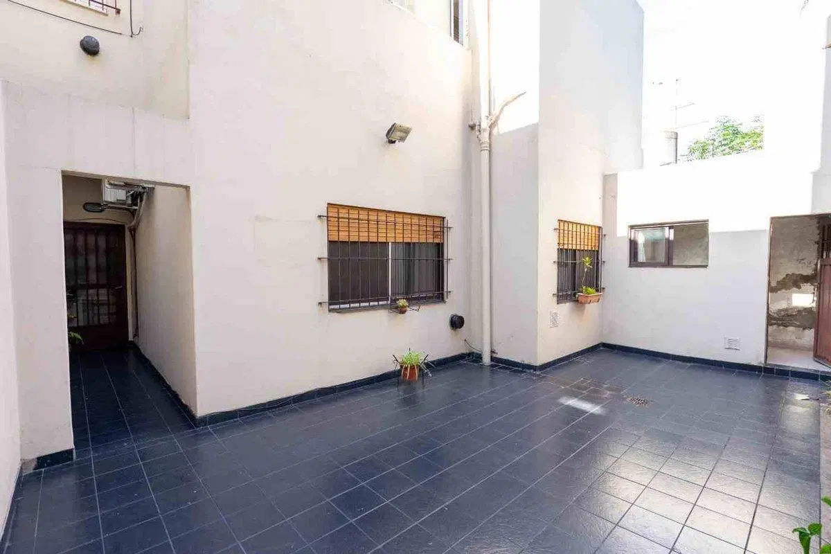 VENTA PH 3 AMBIENTES CON PATIO Y COCHERA CUBIERTA 3