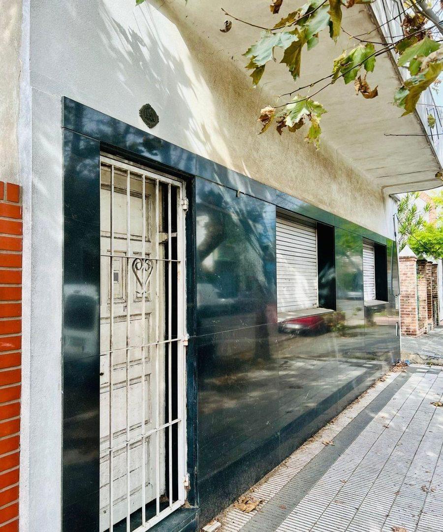 Venta Casa a Reciclar en Terreno Propio Avellaneda