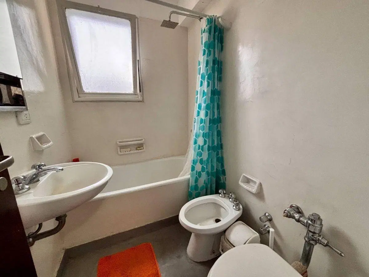 VENTA DEPARTAMENTO 2 AMBIENTES BALCON COCHERA 3