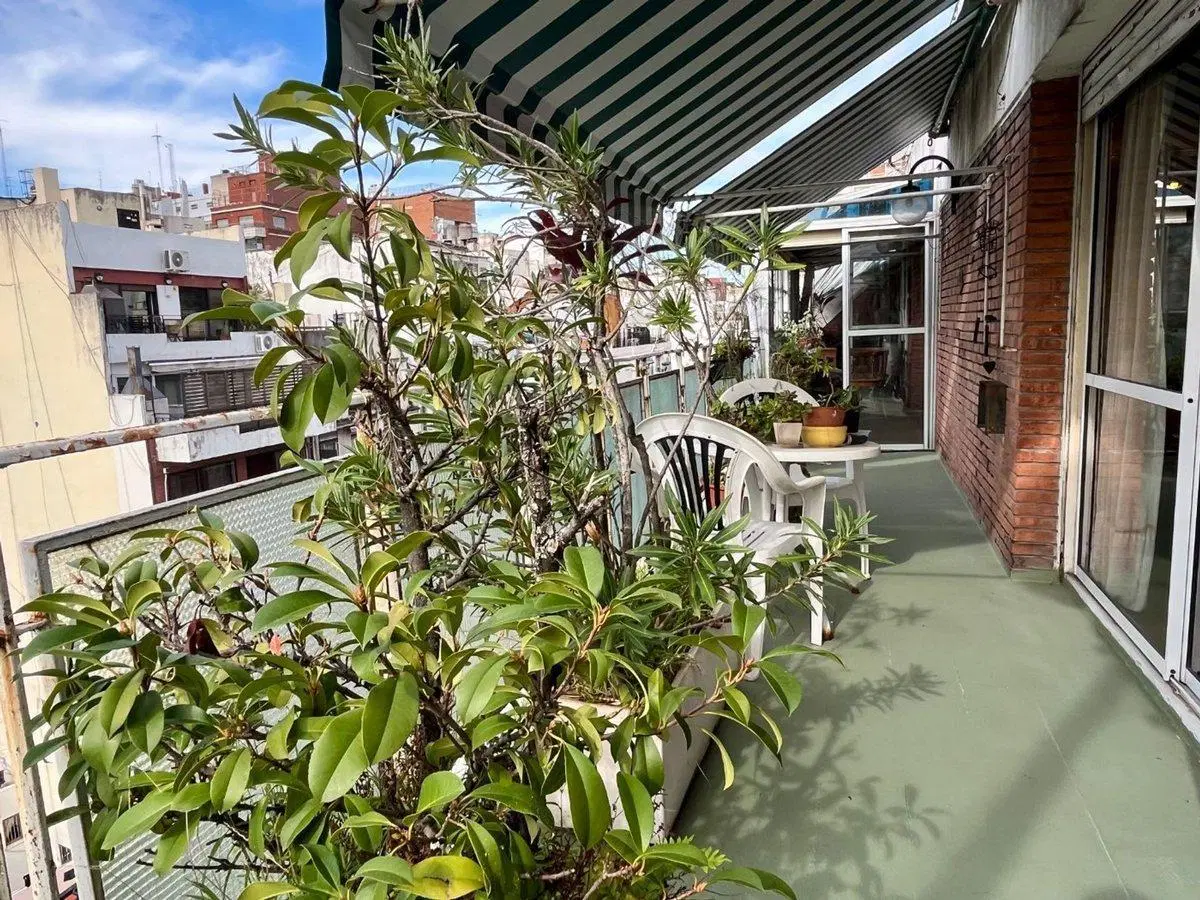 VENTA DEPTO 2 AMB 77 m RECOLETA BALCON TERR COCH 2