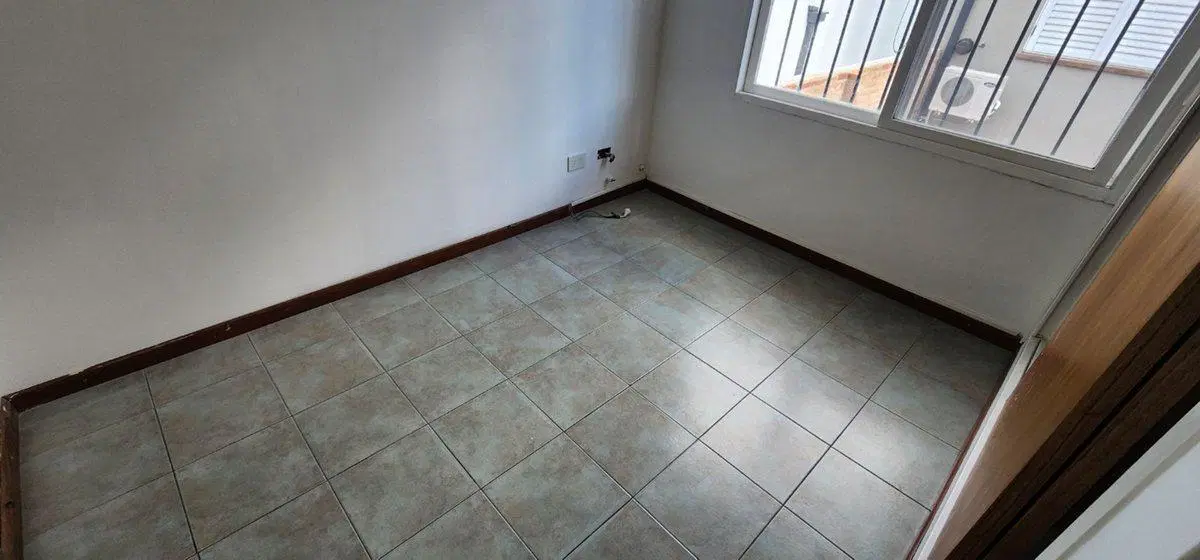 Venta PH Duplex sin expensas 2 patios Ballester 4