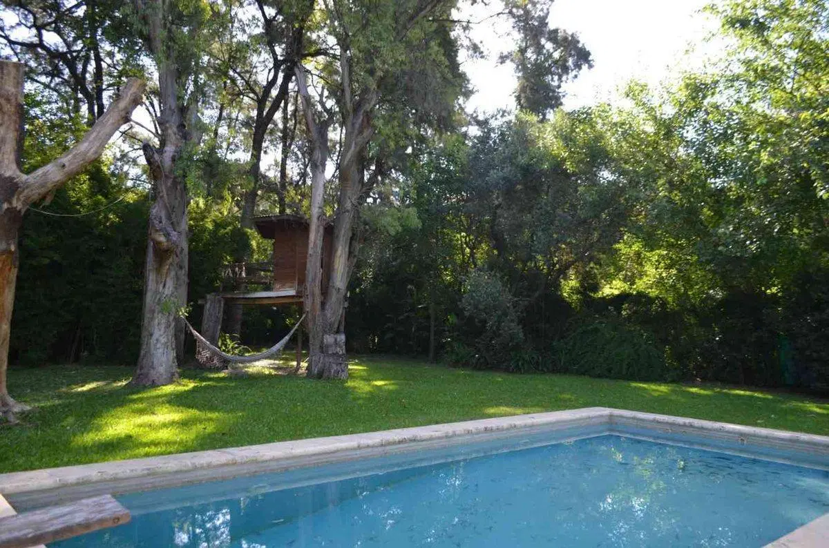Casa 5 amb en Venta Parque Leloir jardín pileta 4